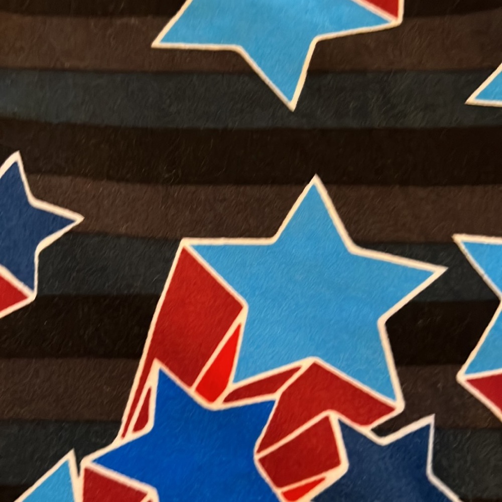 LuLaRoe Stars & Stripes Leggings - Picture 2 of 2